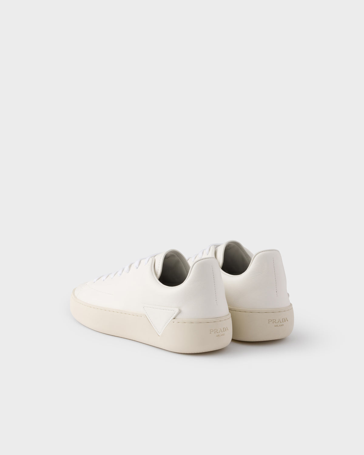 Court leather sneakers