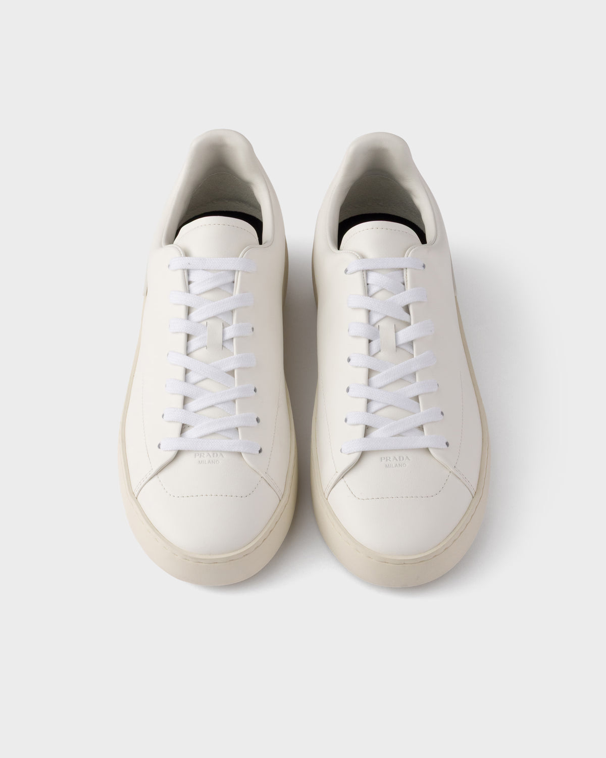 Court leather sneakers